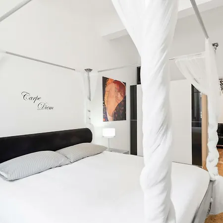 Guesthost - Carpe Diem Arno شقة