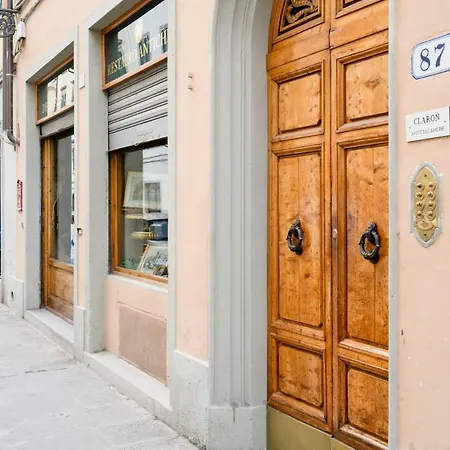 Carpe Diem Arno Apartment Florence