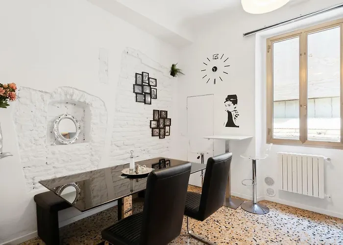 Guesthost - Carpe Diem Arno Apartament Florencja